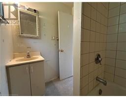 56-58 OAKWOOD Avenue - 36