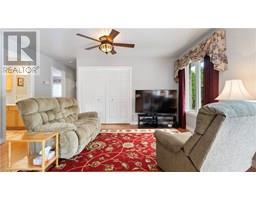 49 MANN Avenue - 10