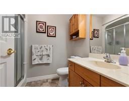 49 MANN Avenue - 19