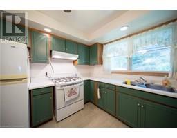 24 HUNT Street N - 13