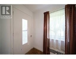 24 HUNT Street N - 18