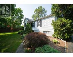 24 HUNT Street N - 3