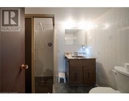 24 HUNT Street N - 35