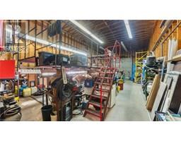 2210 1ST CONC RD STR Concession E - 33