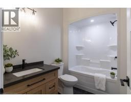 81 DUCHESS Drive - 16