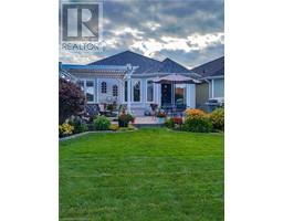 78 UPPER CANADA Drive - 37