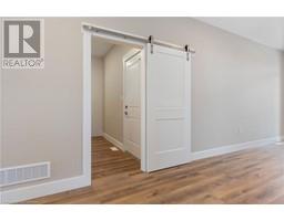 135 GIBBONS Street - 30
