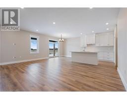 135 GIBBONS Street - 5