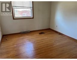 6 HOLDEN Avenue - 10