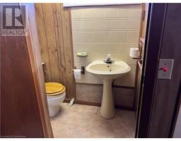 6 HOLDEN Avenue - 13
