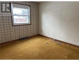 6 HOLDEN Avenue - 9