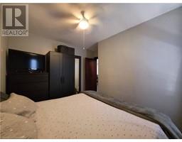 204 QUEEN Street S - 14