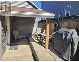 204 QUEEN Street S - 27