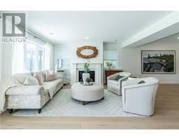 41 BLUENOSE Drive - 31