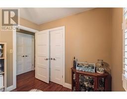 5 BRANT Street - 27