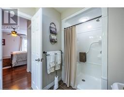 73 UPPER CANADA Drive - 18