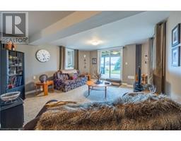 73 UPPER CANADA Drive - 19