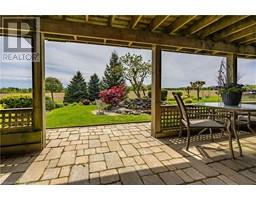 73 UPPER CANADA Drive - 27