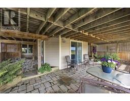 73 UPPER CANADA Drive - 28