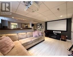 49 KELLY Drive - 28