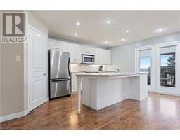332 DUNCOMBE Road - 10