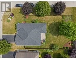 332 DUNCOMBE Road - 37