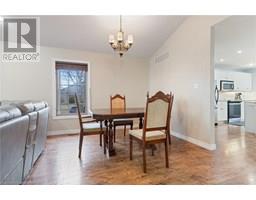 332 DUNCOMBE Road - 9