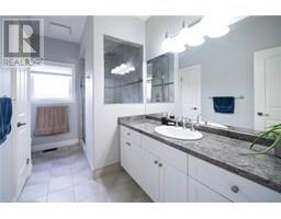 419 QUEEN Street S - 15