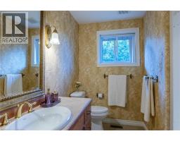 222 DUNCOMBE Road - 17