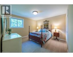 222 DUNCOMBE Road - 21