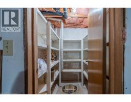 222 DUNCOMBE Road - 36