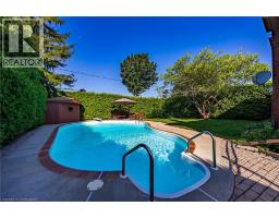 222 DUNCOMBE Road - 40