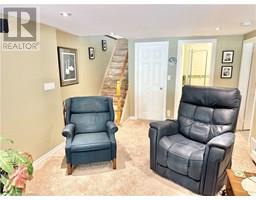 66 CRESTLYNN Crescent - 27
