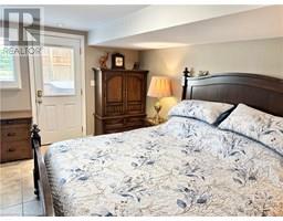 66 CRESTLYNN Crescent - 33