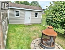 66 CRESTLYNN Crescent - 40