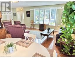 66 CRESTLYNN Crescent - 7
