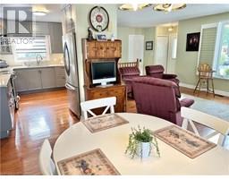 66 CRESTLYNN Crescent - 9