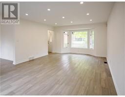 34 MANN Avenue - 12