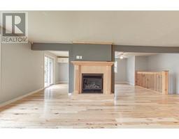 27 SIMSON Avenue - 11