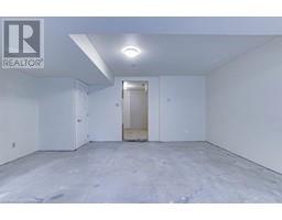 27 SIMSON Avenue - 25