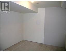 27 SIMSON Avenue - 39
