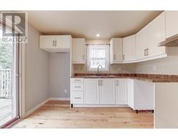 27 SIMSON Avenue - 7