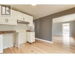 27 SIMSON Avenue - 8