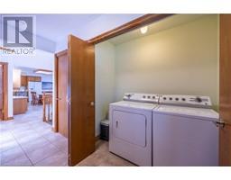16 DEAN Avenue - 8