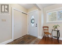 30 LYNNDALE Road - 3