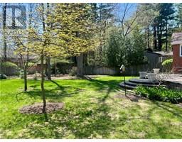 30 LYNNDALE Road - 34