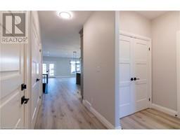 93 DUCHESS Drive - 10