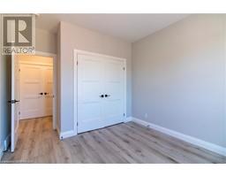 93 DUCHESS Drive - 12