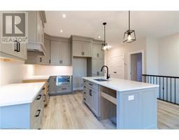 93 DUCHESS Drive - 16