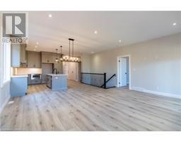 93 DUCHESS Drive - 18
